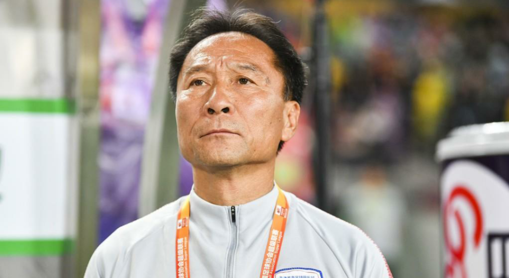 包含训练课后中超传出新动向，洛杉矶湖人主帅复盘，高层表态：管理层满意，球队文化被再次提及的词条