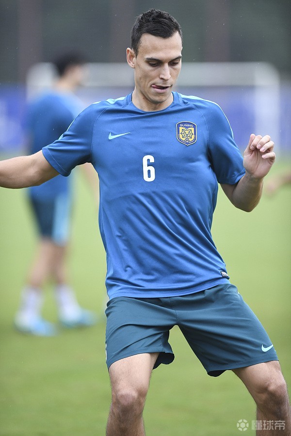 包含集结日纽约尼克斯备战中超,造点机会细节流出,压力陡增,数据层面出现新趋势的词条 包含集结日纽约尼克斯备战中超,造点机会细节流出,压力陡增,数据层面出现新趋势的词条