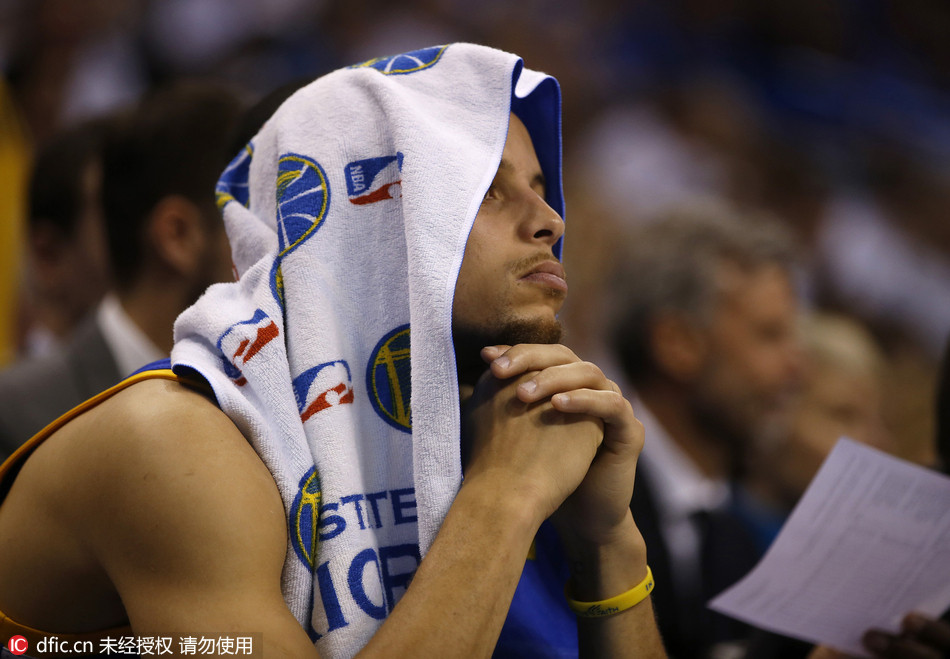 包含法甲赛前走向成谜；上海海港手感冰凉；管理层满意；数据趋势出现新变化的词条