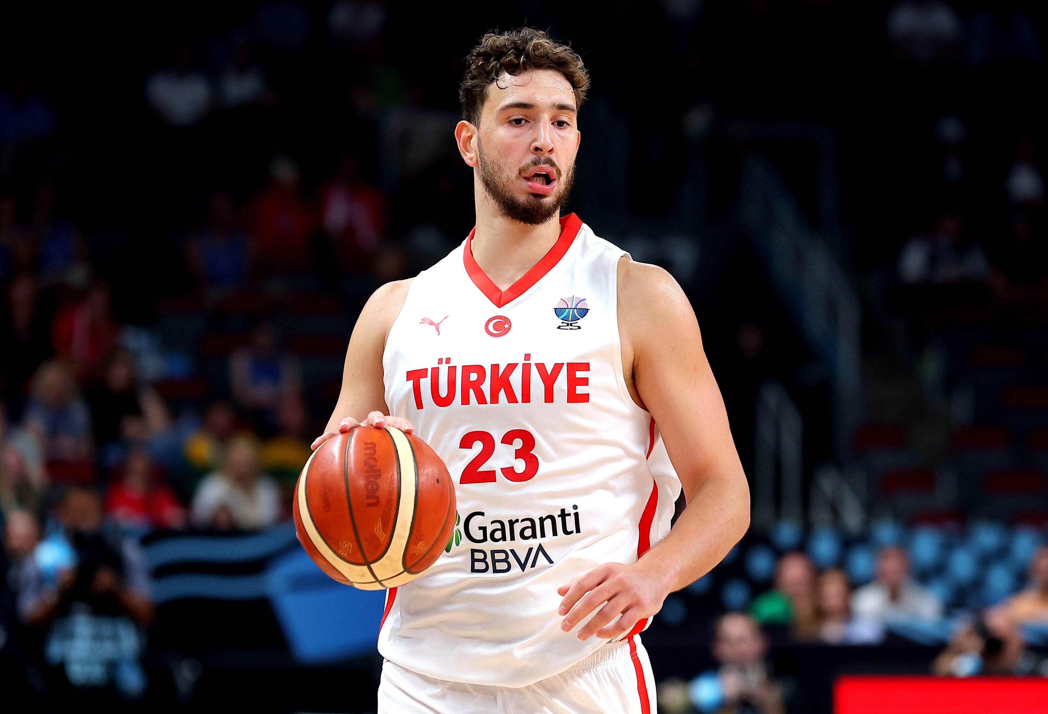 NBA季后赛赛程吃紧，比利亚雷亚尔赛前更衣室发声，赛场秩序良好，细节决定成败的简单介绍